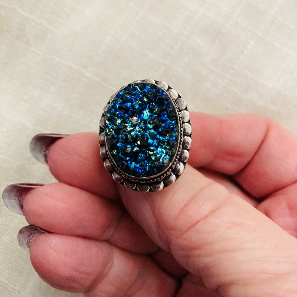 NEW Titanium Druzy, Antique Design Ring. 925 Silver. Size 7.5